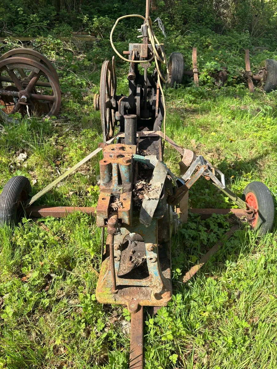 Vintage stationary engine trolley 1940s/1950s - Image 2
