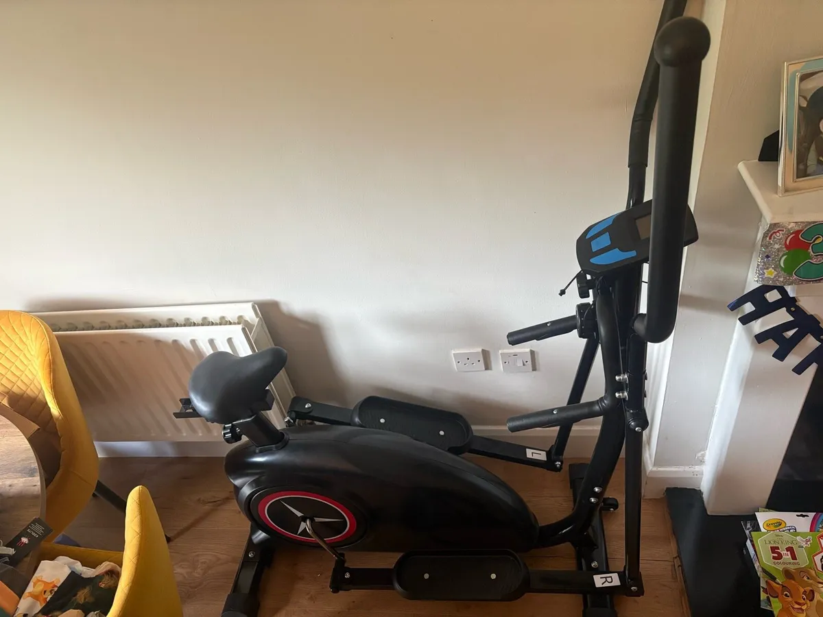 Cross Trainer/bike & 70Kg HEX Bar bundle - Image 2