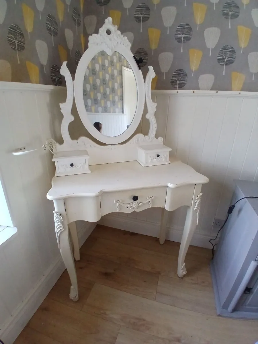 House clearance - Image 2