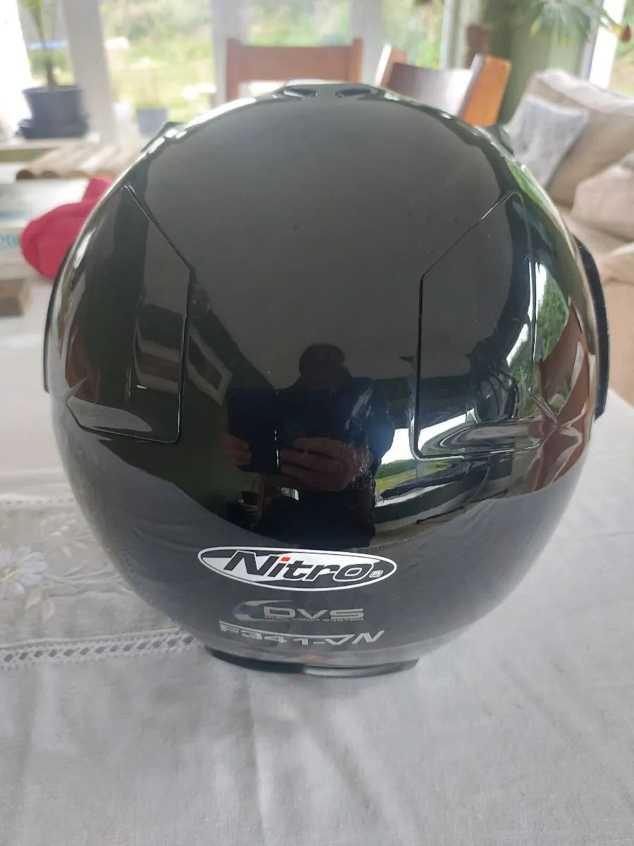 Motorcycle Helmet - Image 4