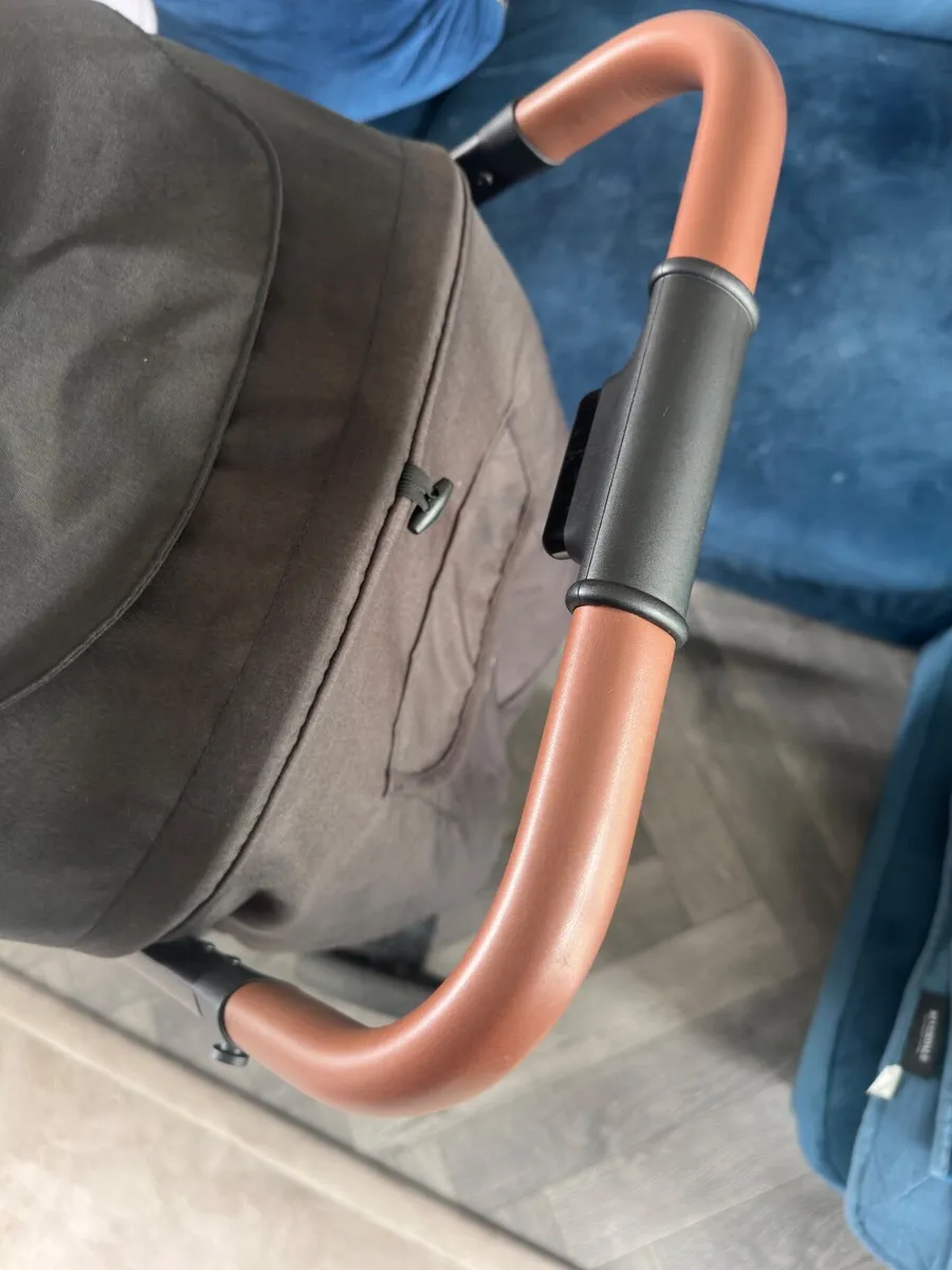 Ickle Bubba stroller - Image 2