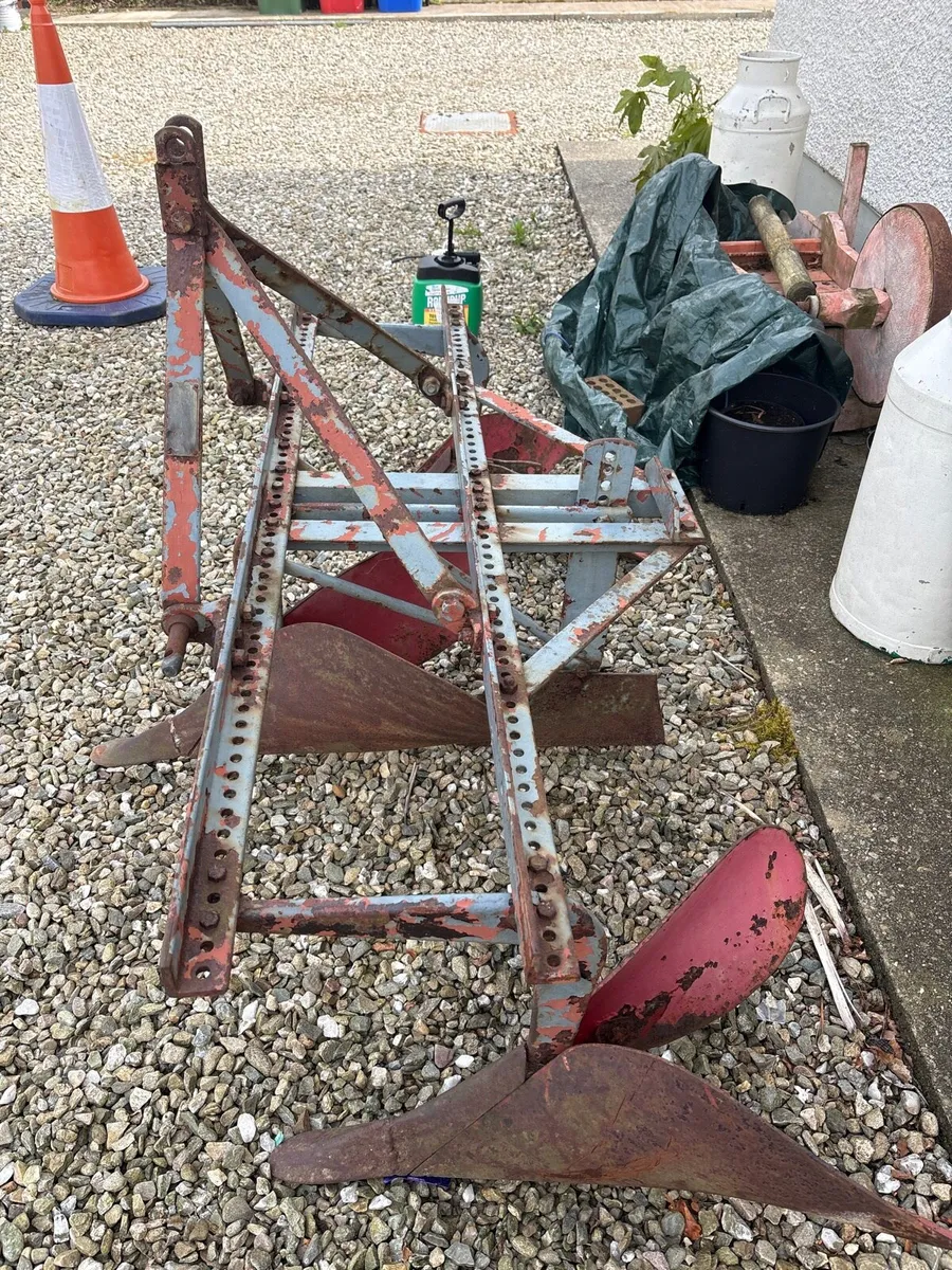 Massey Ferguson Ridging plough - Image 3