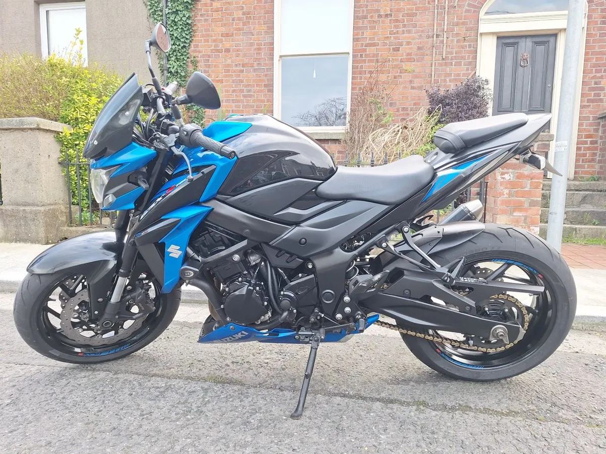 SUZUKI GSX-S 750 - Image 2