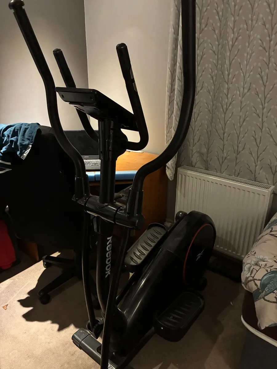 cross trainer - Image 1