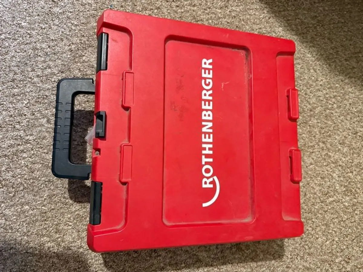 Rothenberger compact 3 press gun with 3 jaws - Image 1