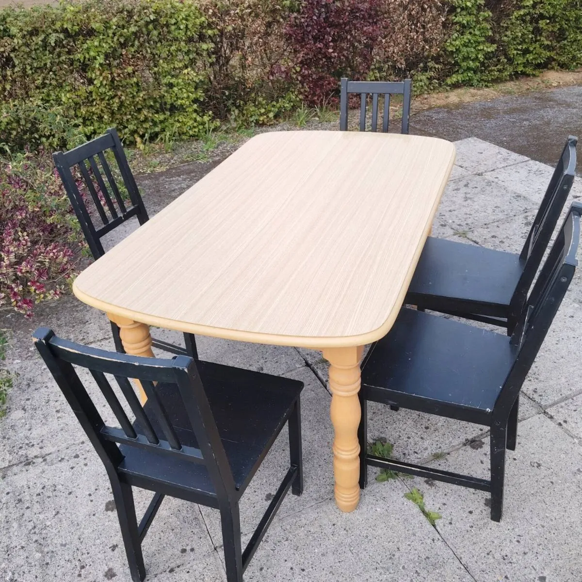 Oak Table and Chairs - Image 3