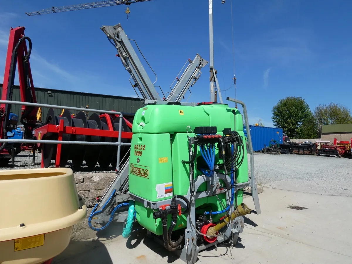 Tosello 1200lt 15m Sprayer - Image 3