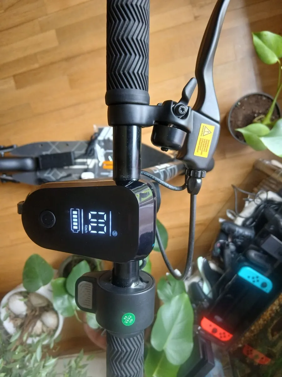 Electric scooter - Image 1