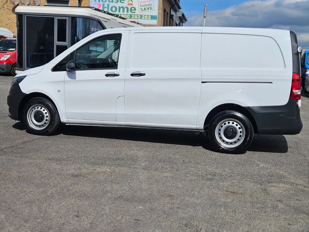 Mercedes-Benz Vito 2022 - Image 4