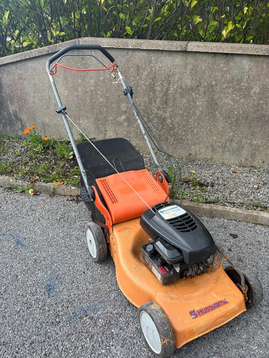 Self drive lawnmower - Image 1