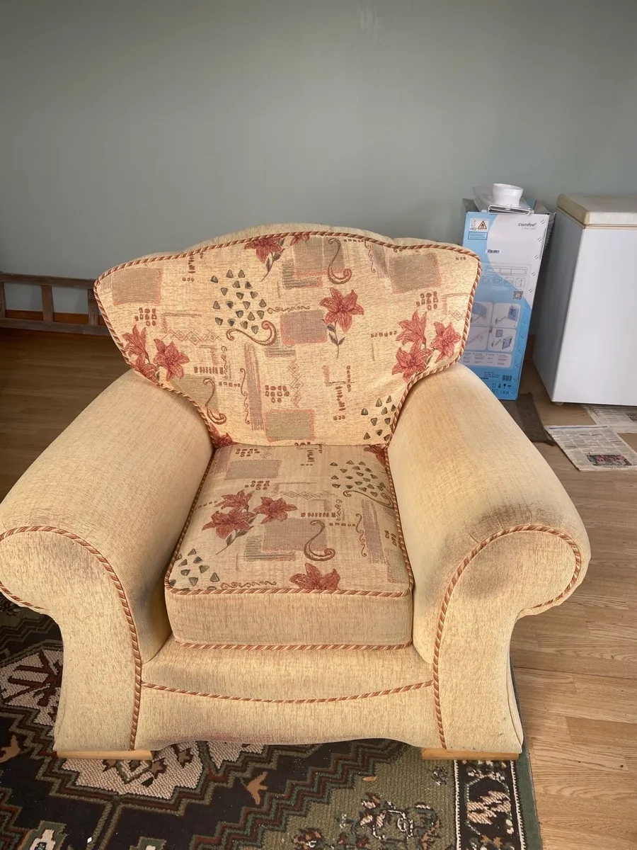 Armchairs - Image 1