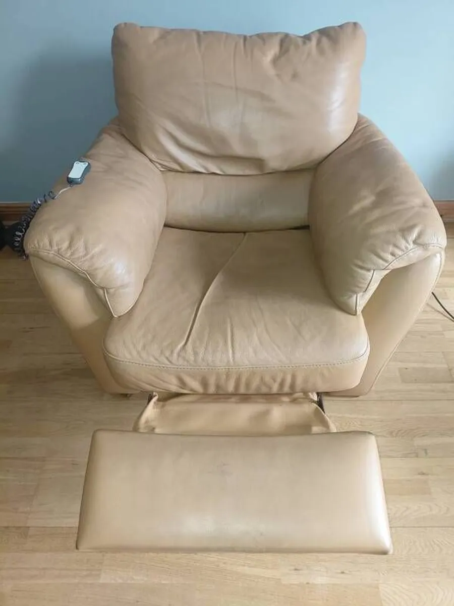 Recliner chair - Image 1