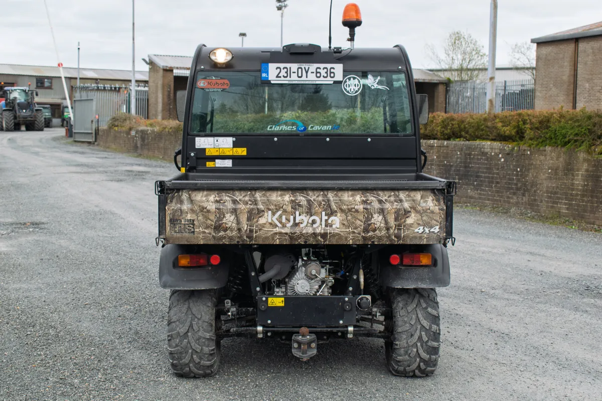 2023 Kubota RTV X1110 - As New - Image 4