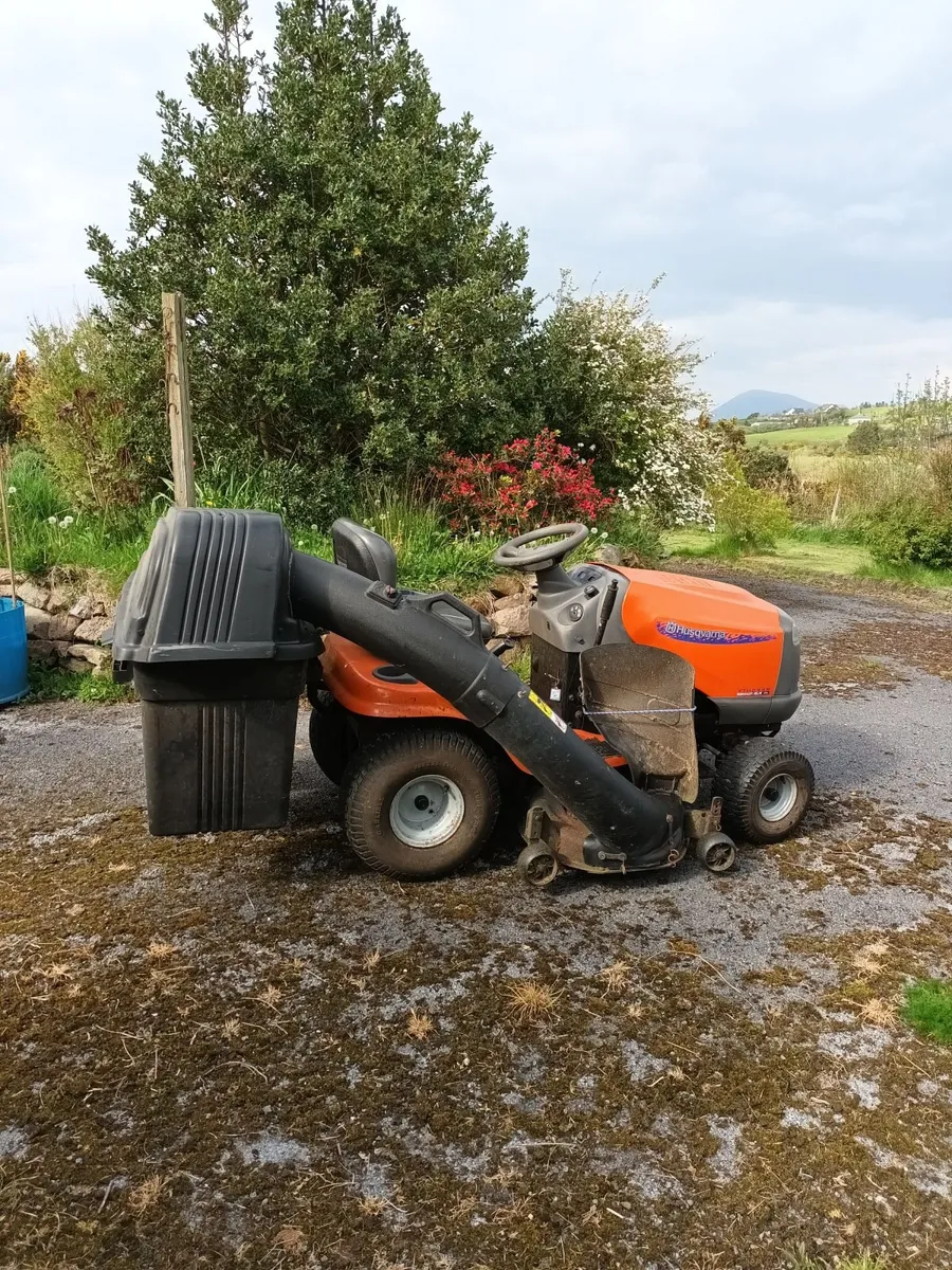 Husqvarna Ride on Mower - Image 2