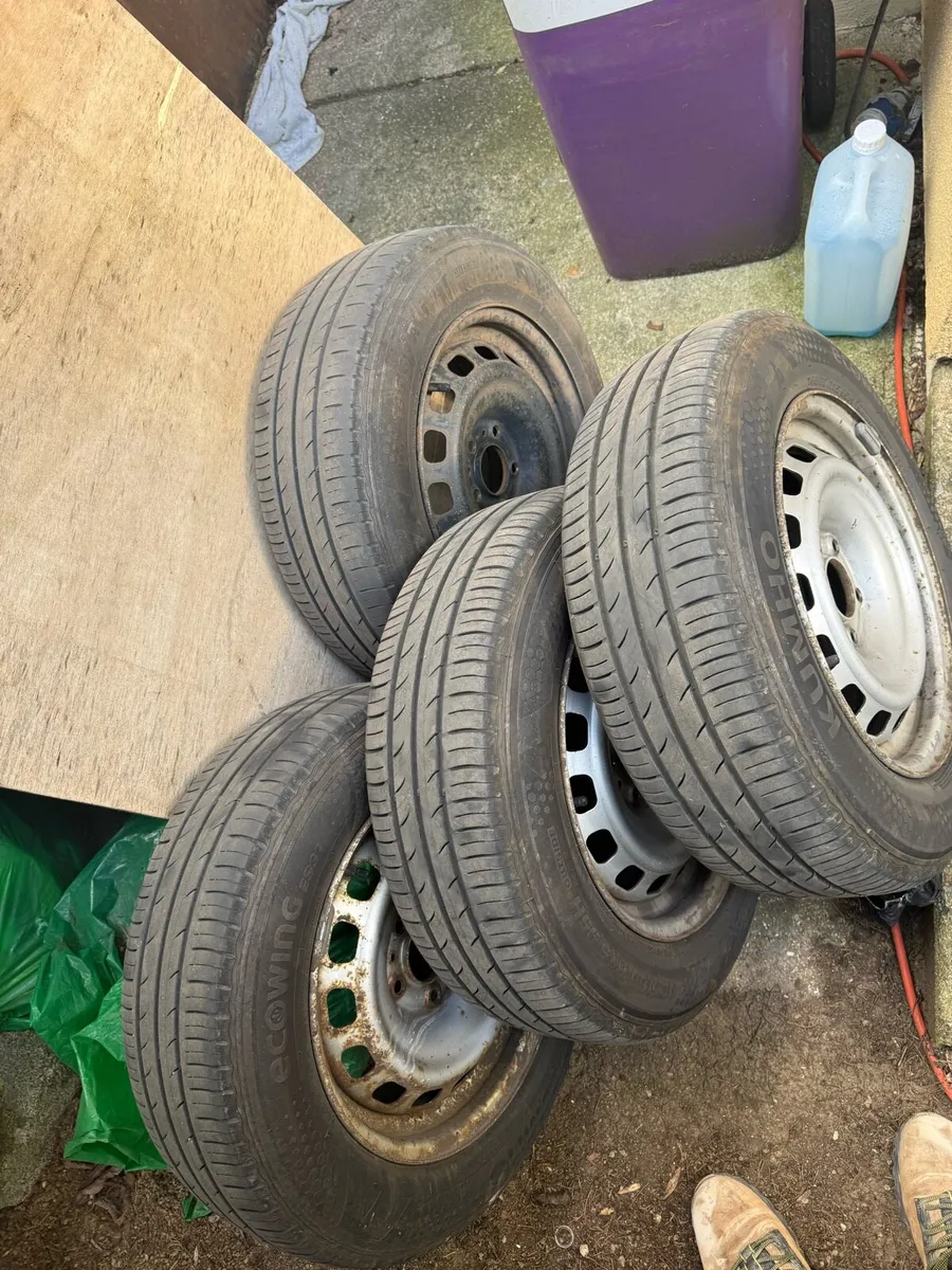 4x Steel Wheels + Tyres 195/65 R15 - Image 4