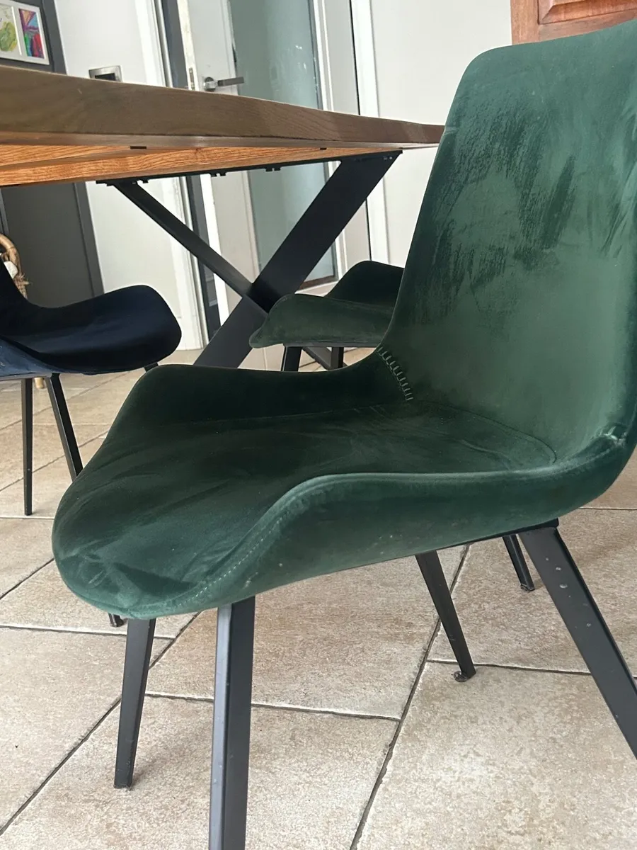 8 Seater Oak Dining Table + 4 Chairs - Image 2