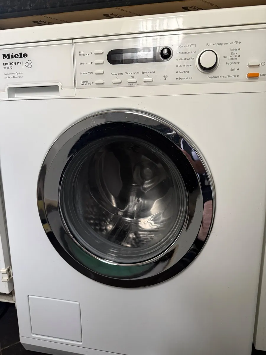 Miele Washing Machine – Edition 111 (W5872)