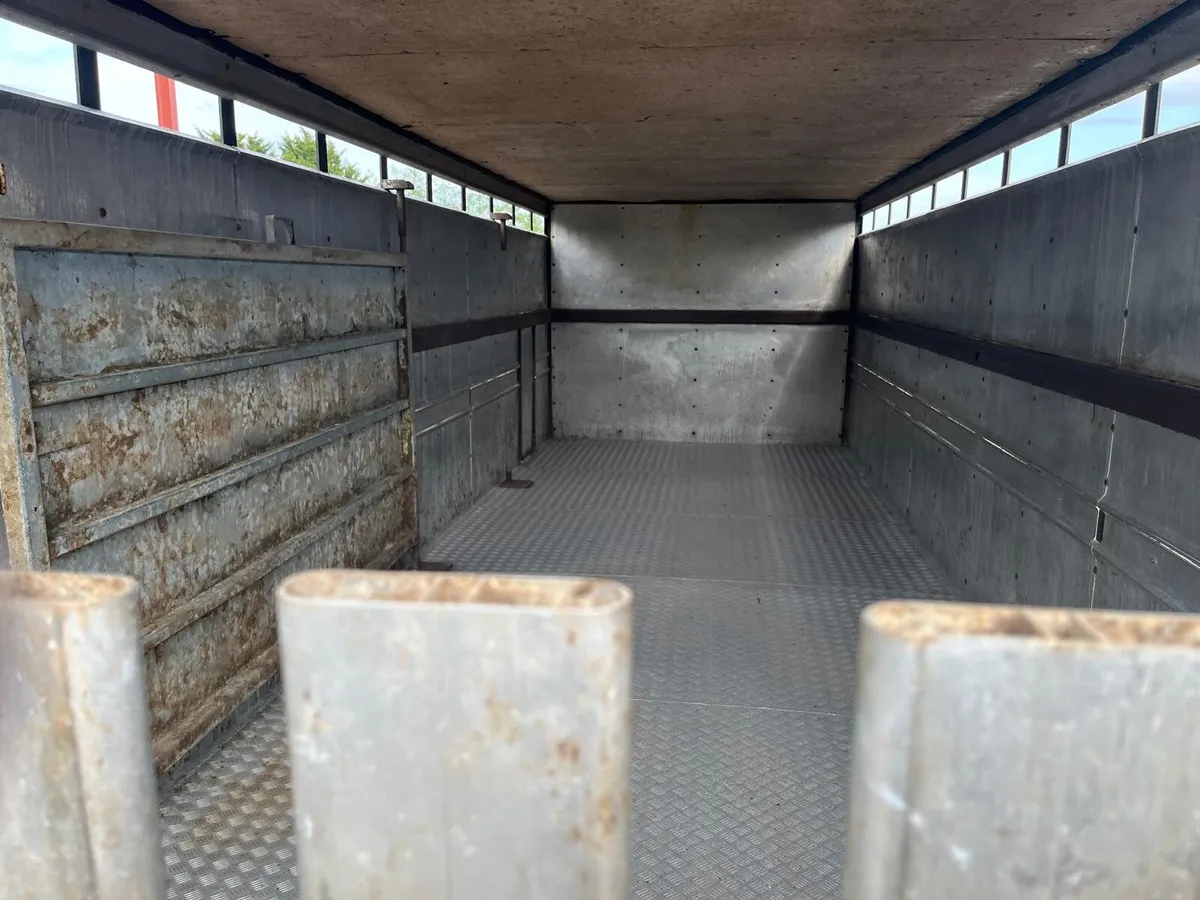 Livestock truck - Image 4