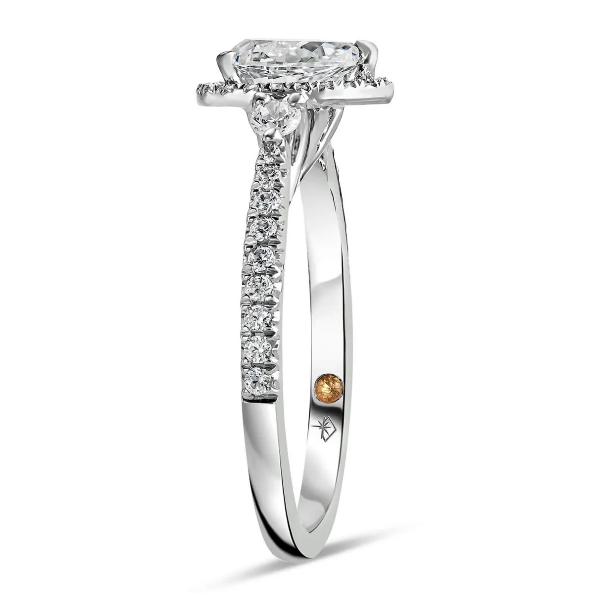 Diamond engagement ring- certified- new- was €5000 - Image 4