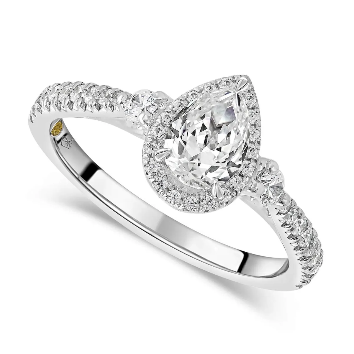 Diamond engagement ring- certified- new- was €5000 - Image 1