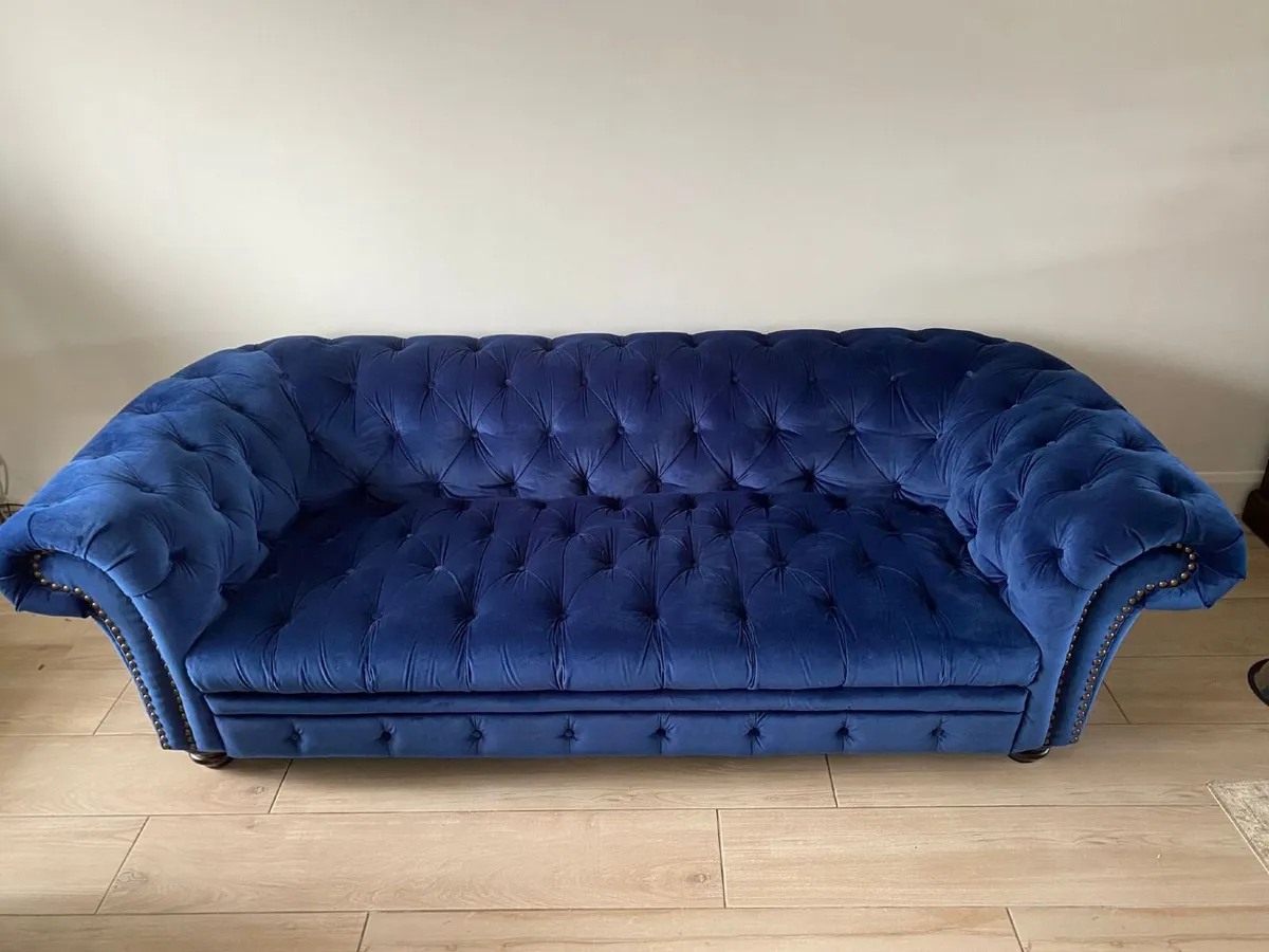 4 Seater Sofa for Sale - Image 2