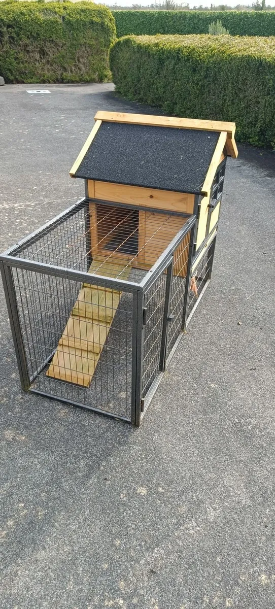 Rabbit hutch - Image 3
