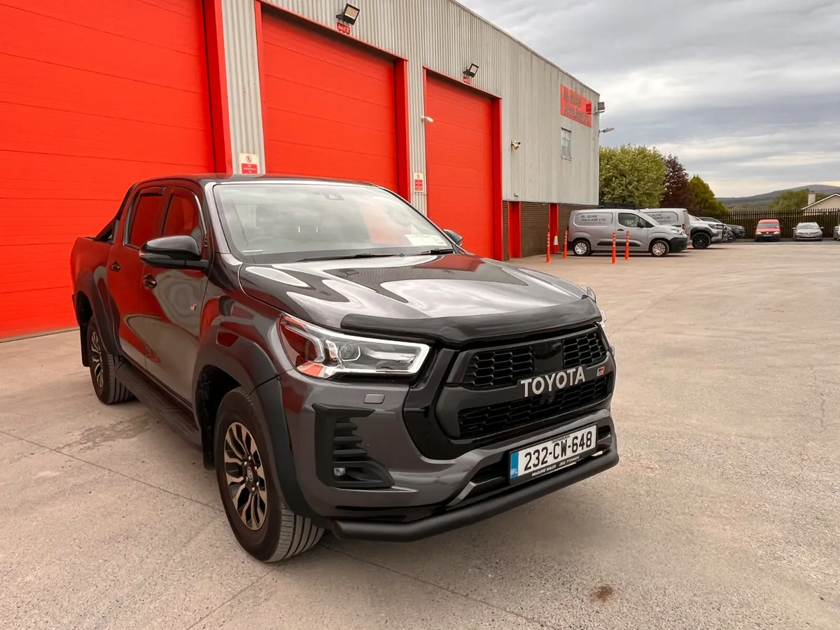 2023 Toyota Hilux GR Sport 2.8 Auto - Image 2