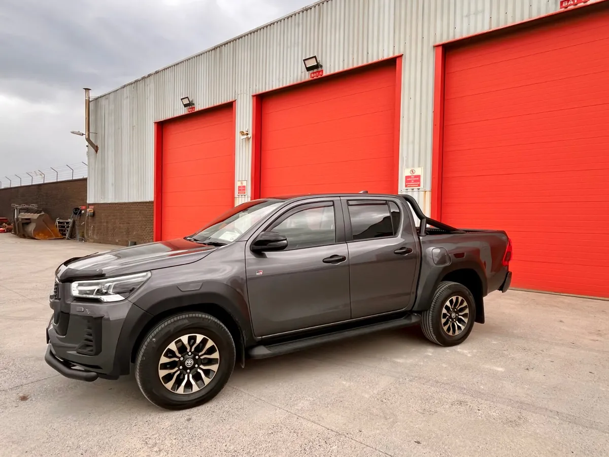 2023 Toyota Hilux GR Sport 2.8 Auto - Image 4