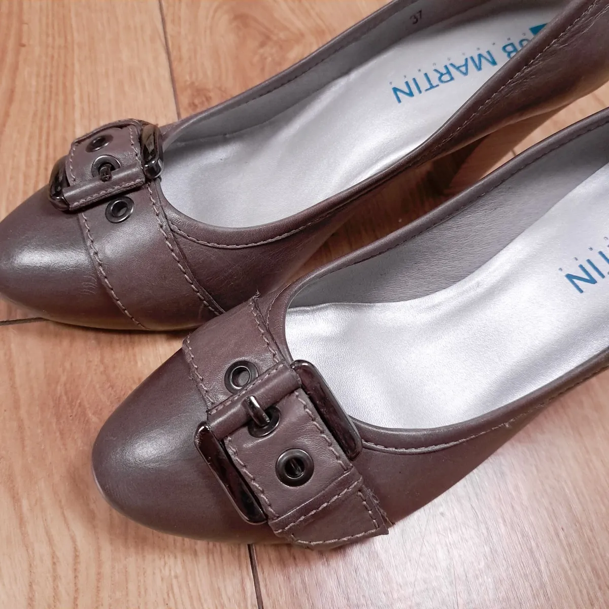 JB Martin Taupe Brown Leather Buckle Heels 4UK - Image 4