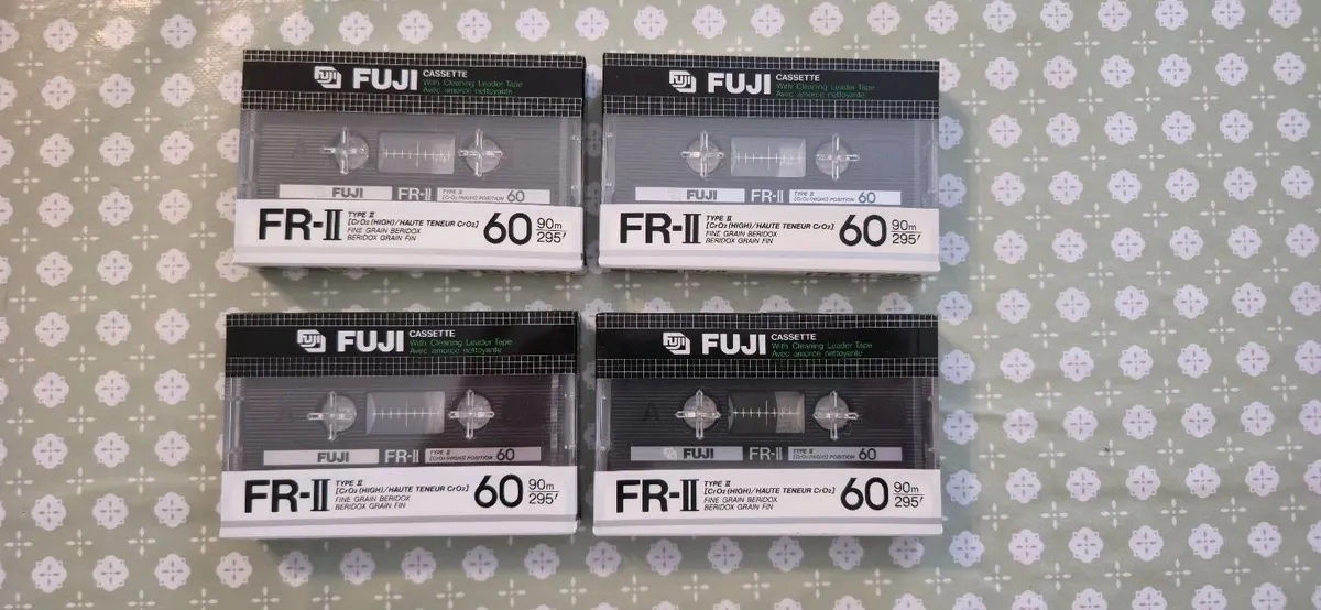 FUJI FR-II  Hi CLASS TAPE CASETTE  CHROME TYPE II - Image 3