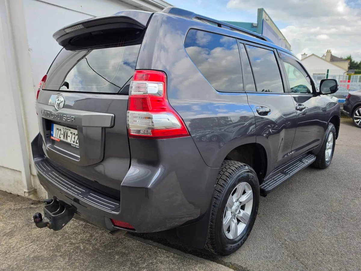 2017 Toyota LandCruiser 2.8 LWB Auto GX - Image 3