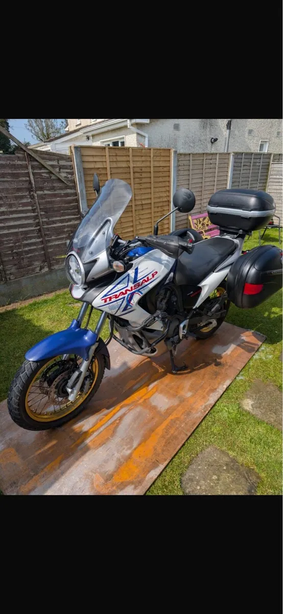 Honda  Transalp XL700V - Image 4