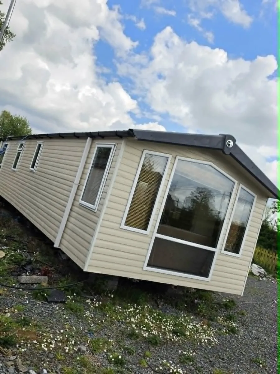 Mobile Home 2013 Swift Moselle – 38x12 – 3 Bedroom - Image 1