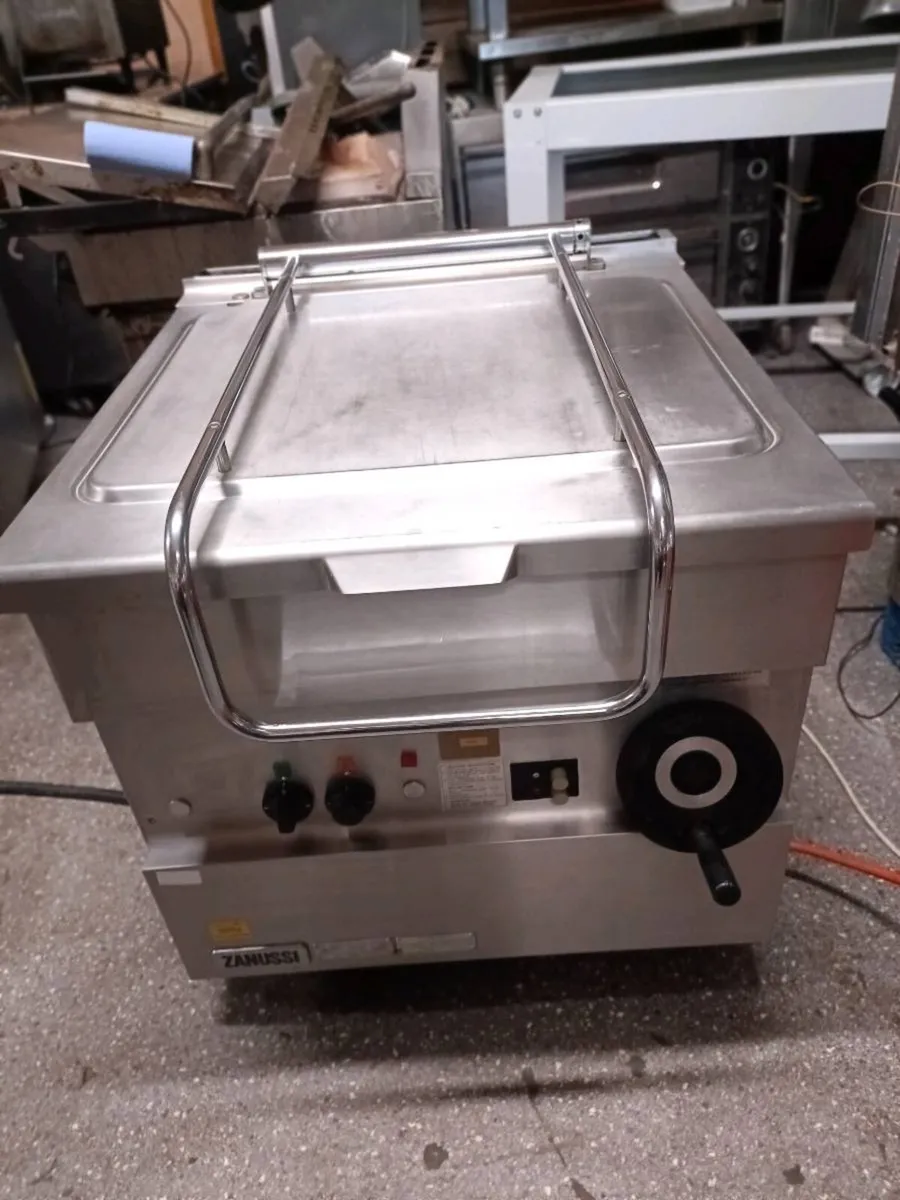 Zanussi bratt pan - Image 1