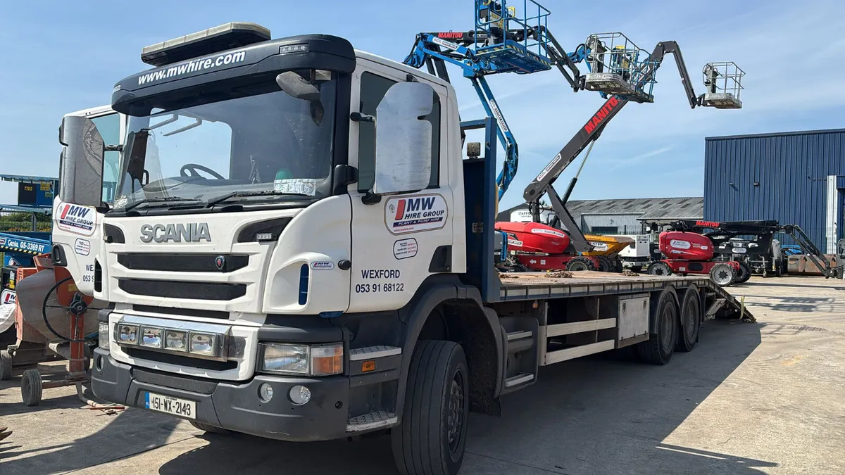 2015 Scania P360 Beavertail - Image 1
