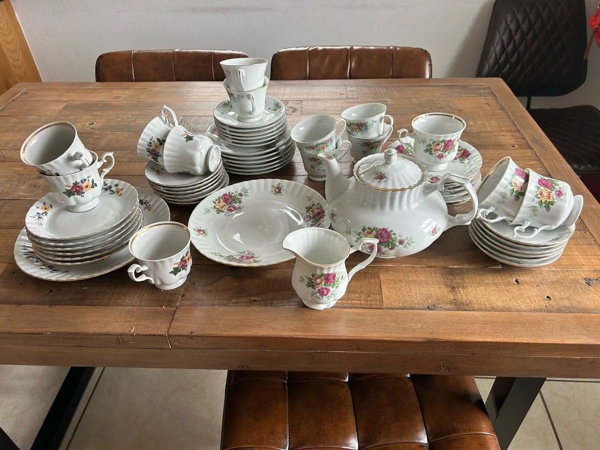 China tea set - Image 1