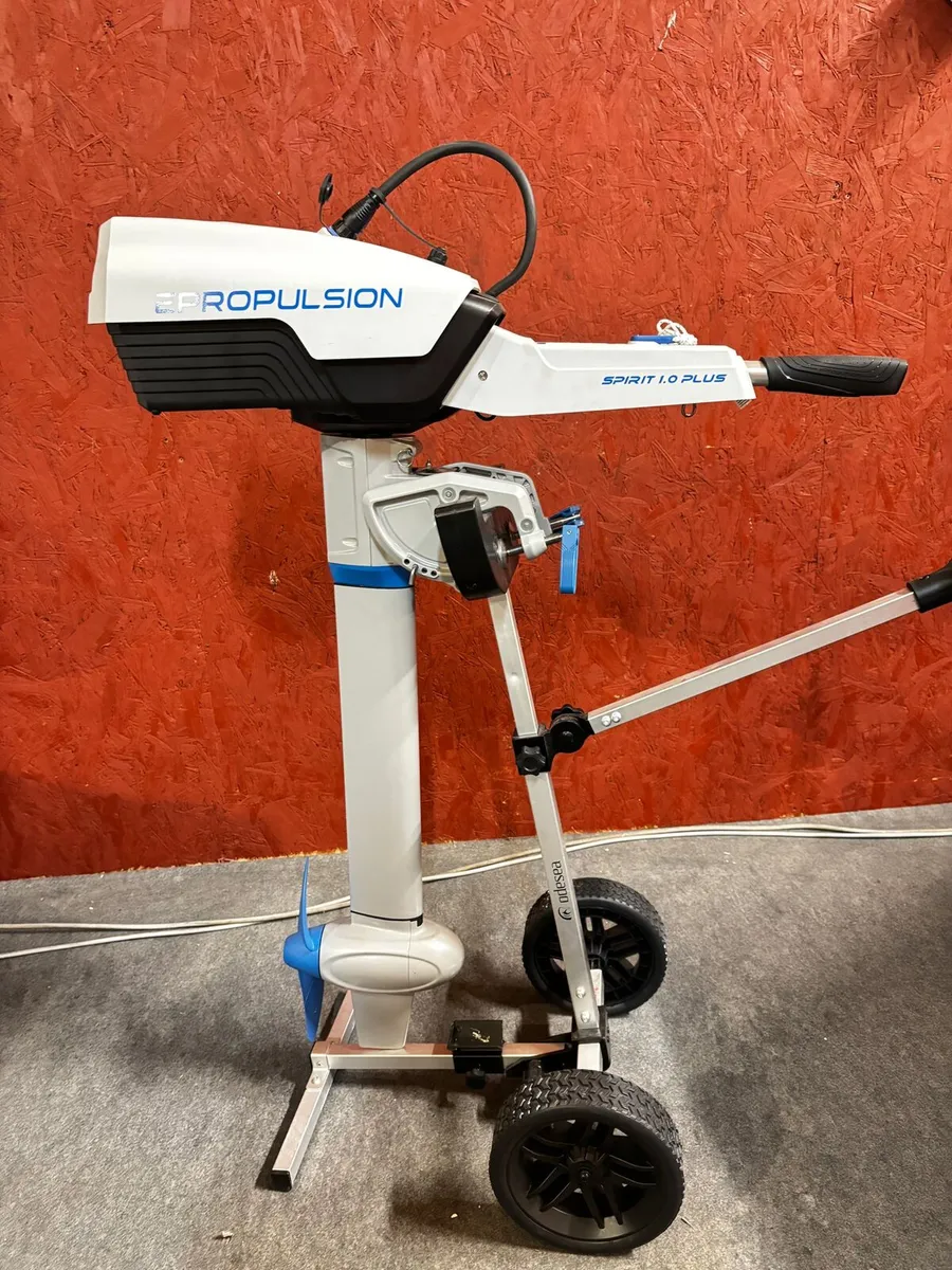 Electric Outboards in Horsepower Workshop - Image 1