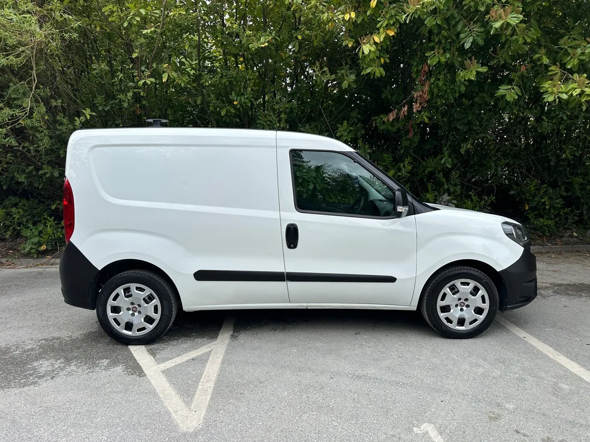2018 FIAT DOBLO CARGO SWB 1.3 95HP - Image 3