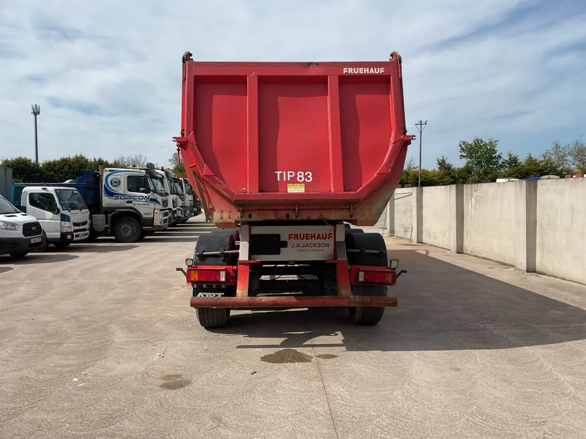 2021 FRUEHAUF Tri Axle Steel Aggregate Tipper - Image 4