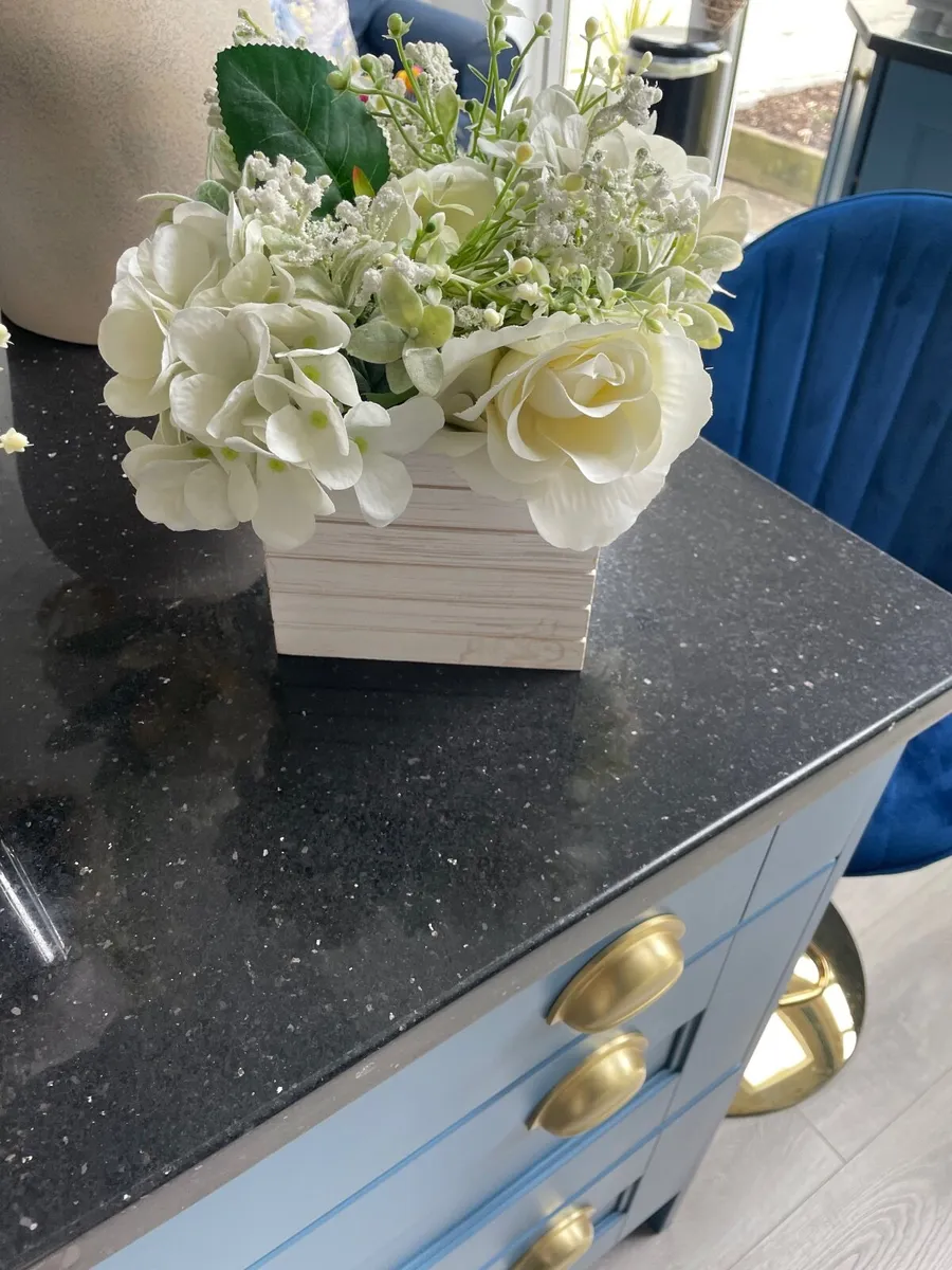 White flower arrangement