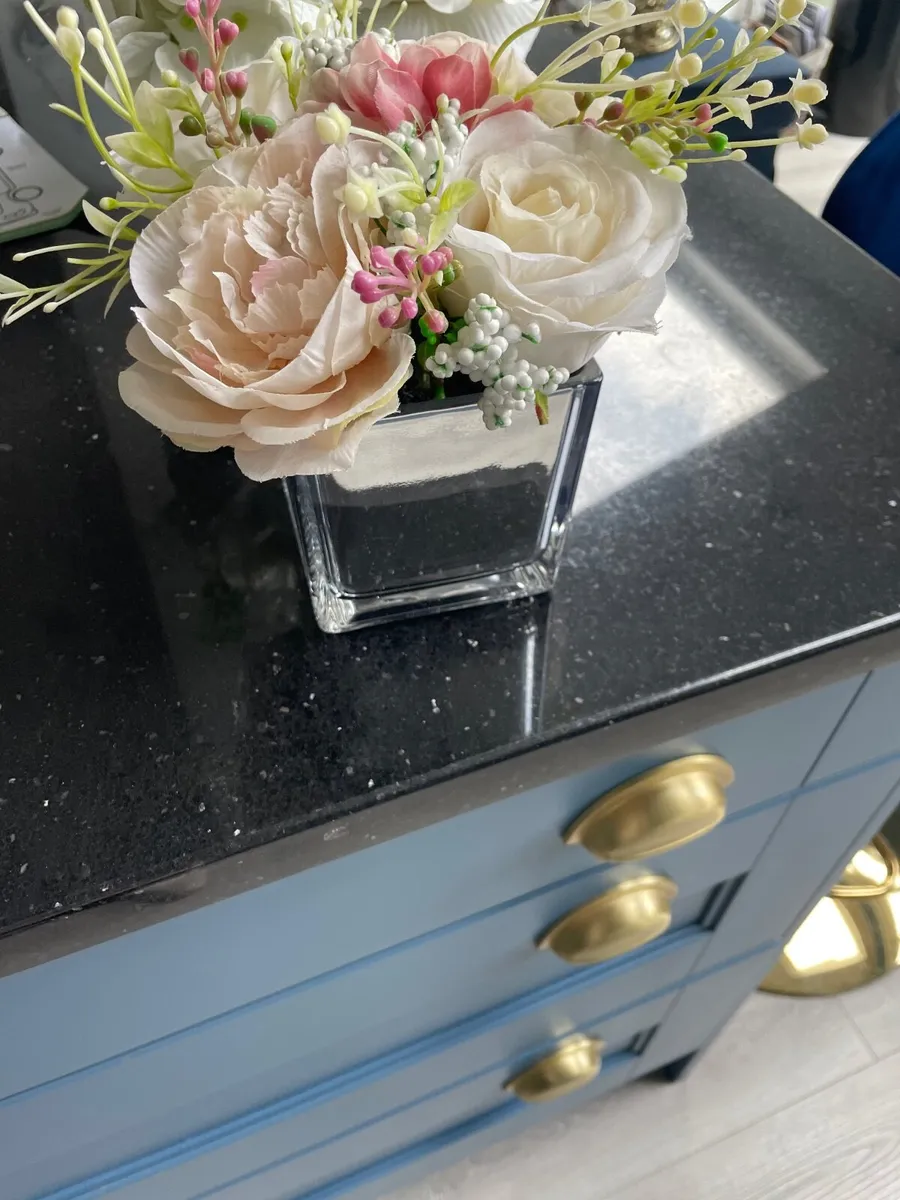 Flower arrangement