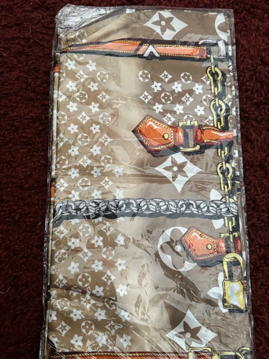 Cap, Bonnet and Scarfs for Sale - Image 1