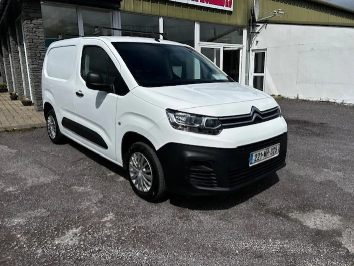 Citroen Berlingo 2022 3 Seater - Image 1