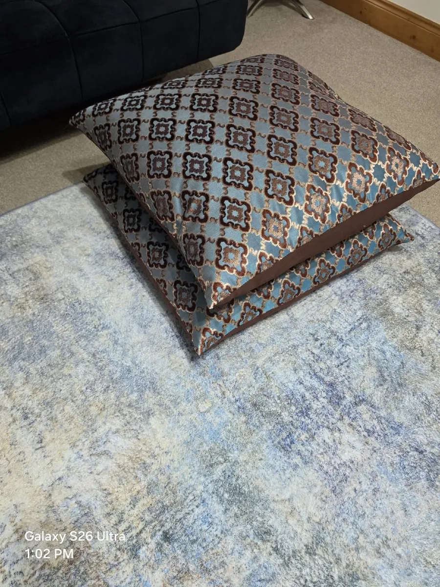 Big floor cushions
