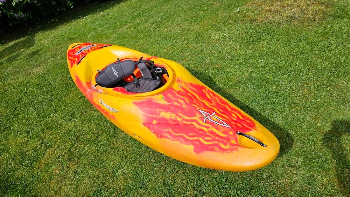 Dagger Mamba Whitewater Kayak - Image 3