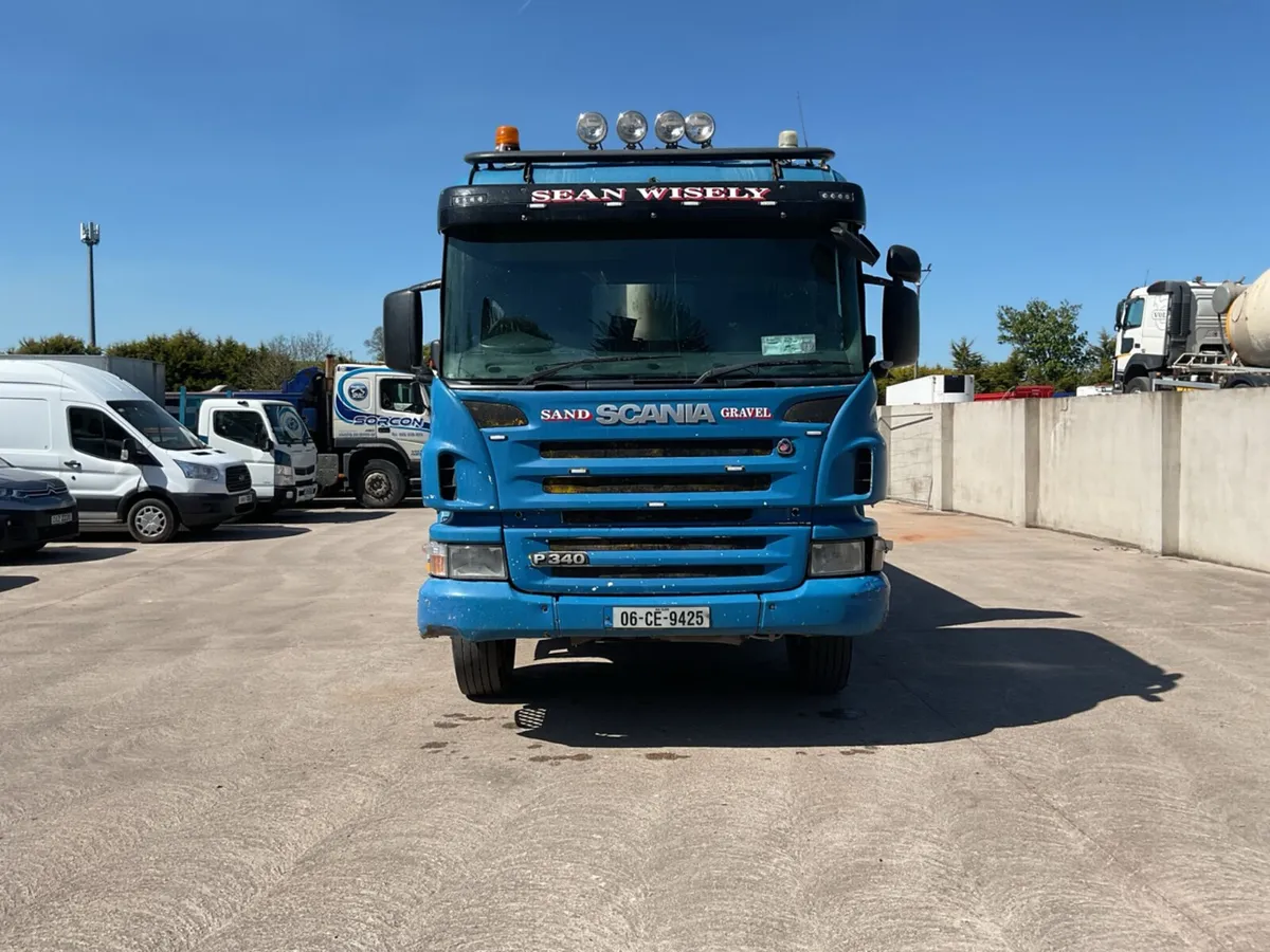 2006 Scania P340 8x4 Tipper - Image 2