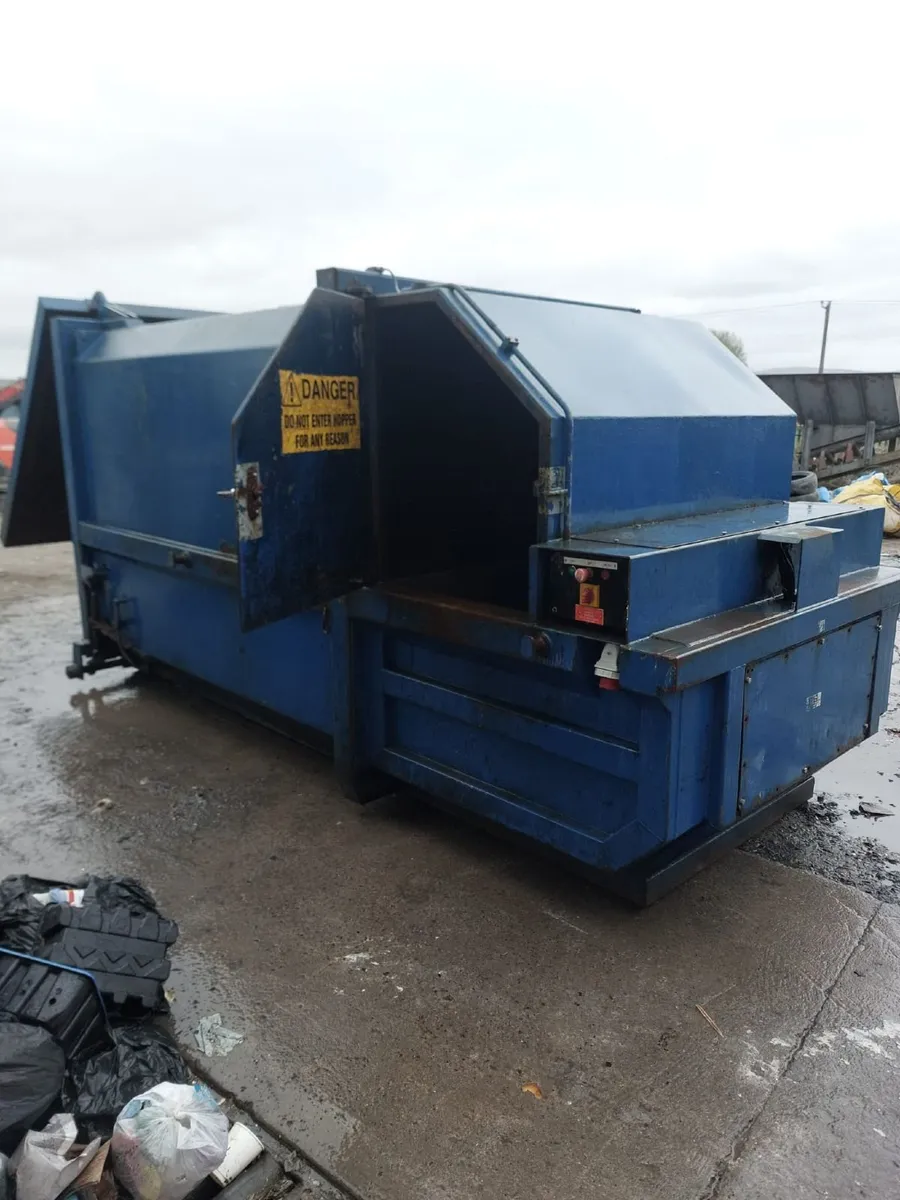 Compactor - Image 2