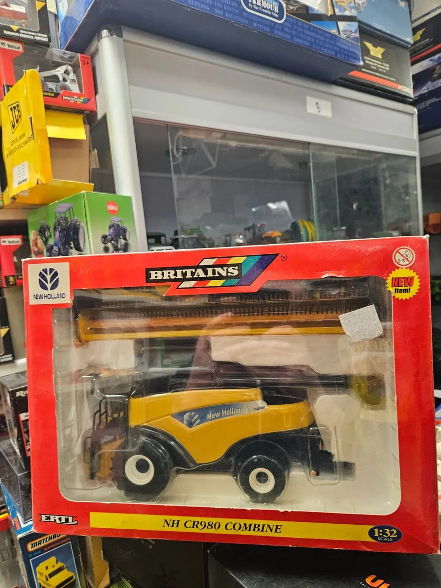 Britain's New Holland Combine Harvester - Image 1