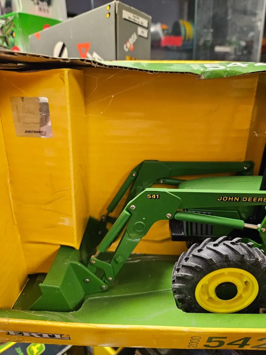 Britain's ERTL John Deere 5420 1.16 - Image 2