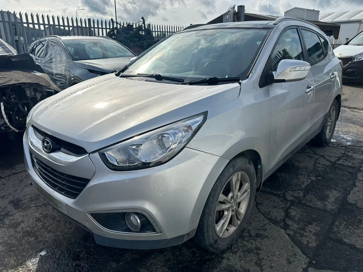 13 HYUNDAI IX35  1.7 CRDI FOR BREAKING - Image 2